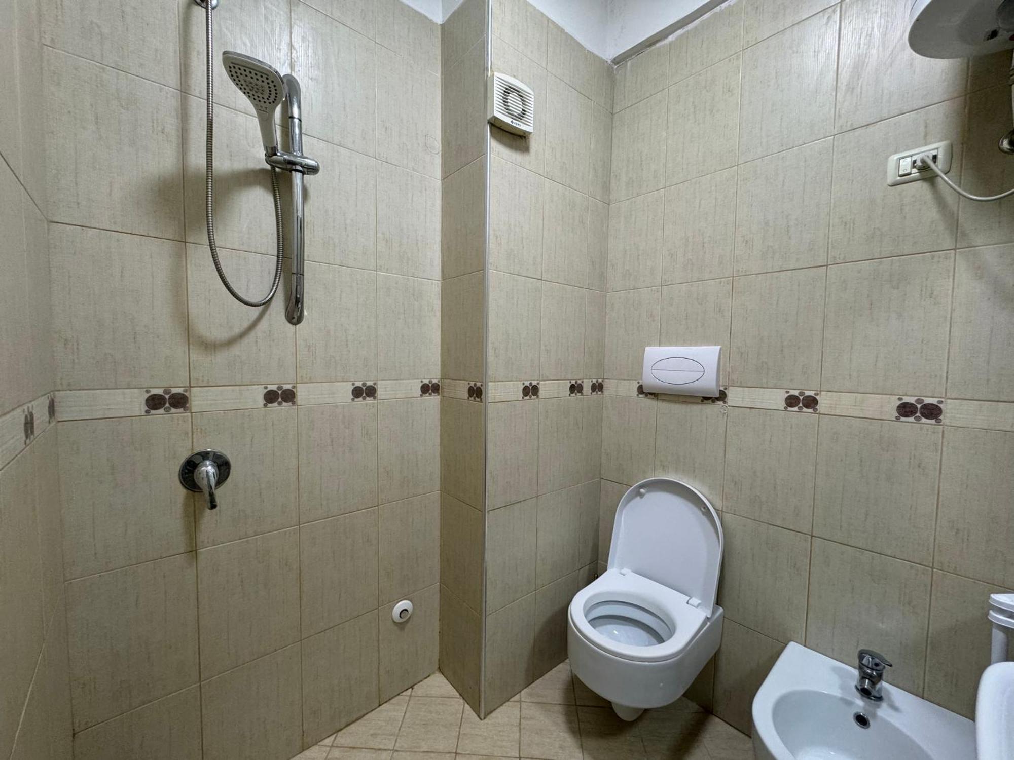 Elegant Apartment In Lungomare - N 23 Vlorë Exterior foto